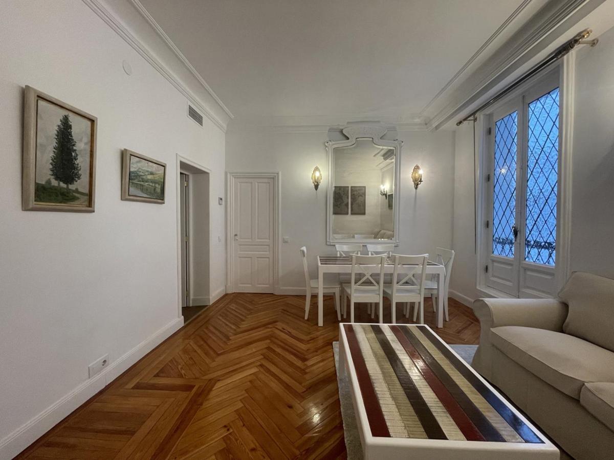 Apartamentos Alcala Madrid Exteriör bild