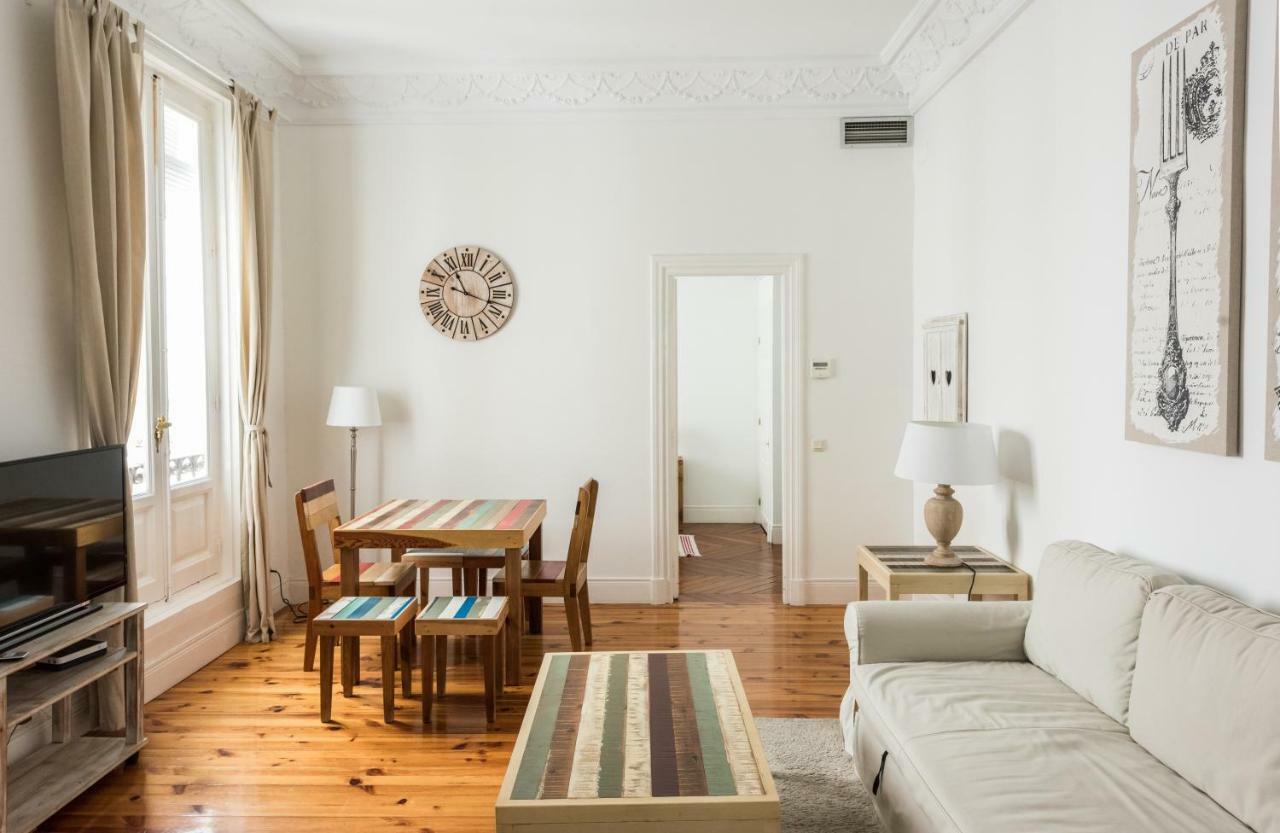 Apartamentos Alcala Madrid Exteriör bild