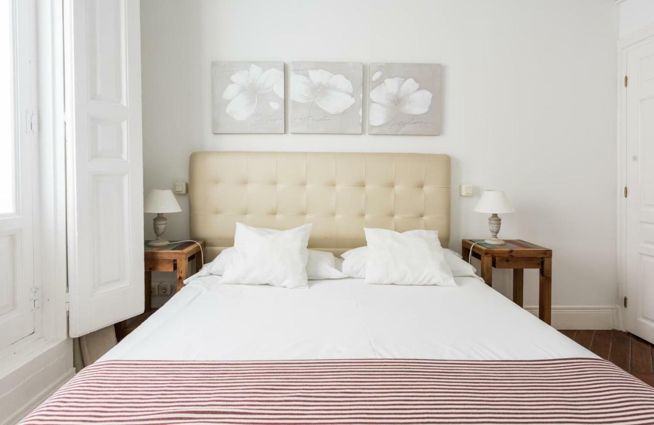 Apartamentos Alcala Madrid Exteriör bild
