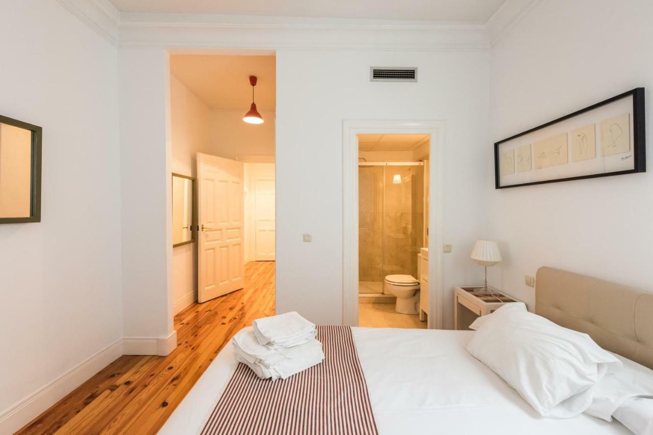 Apartamentos Alcala Madrid Exteriör bild