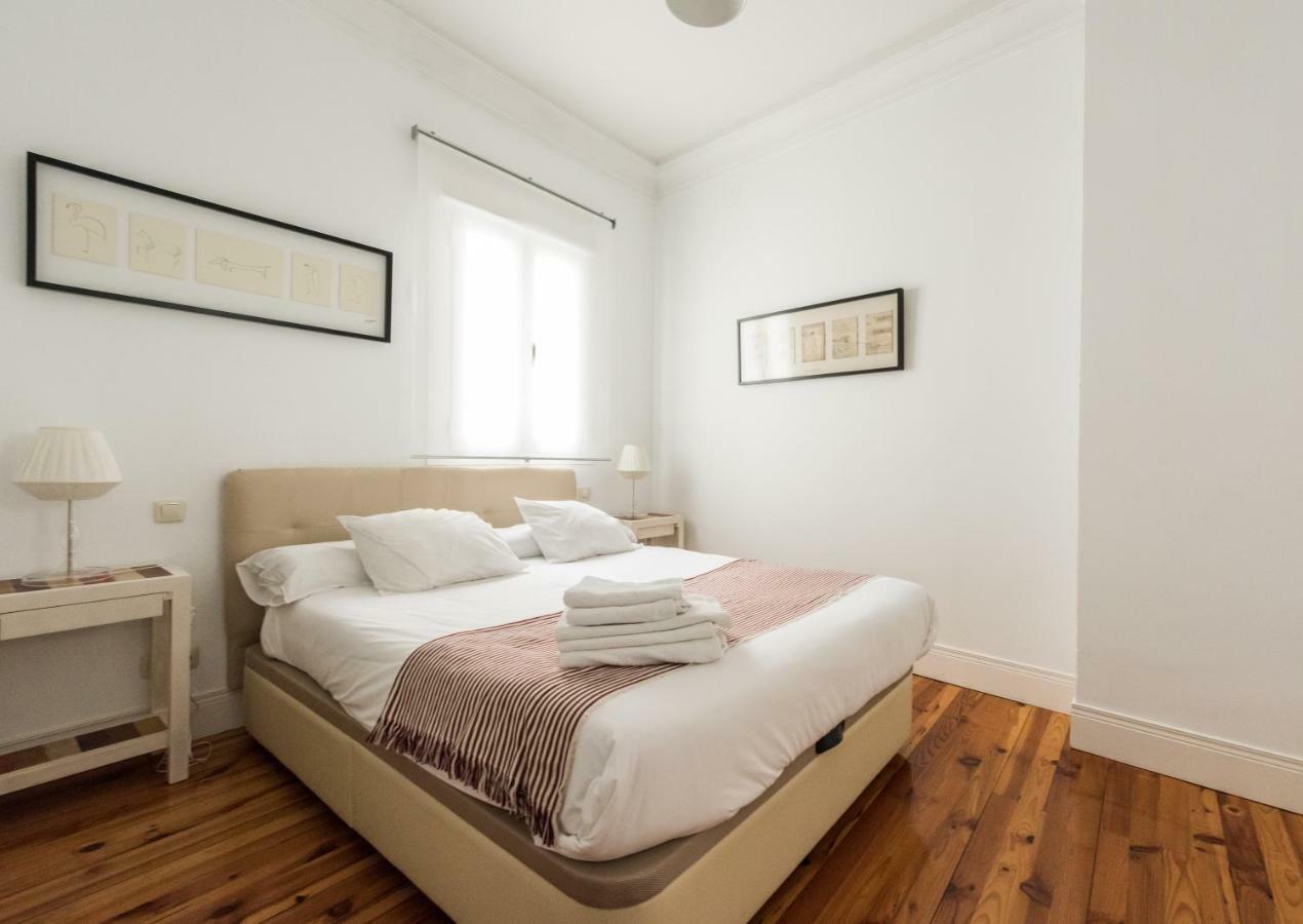Apartamentos Alcala Madrid Exteriör bild