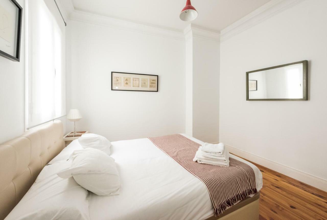 Apartamentos Alcala Madrid Exteriör bild