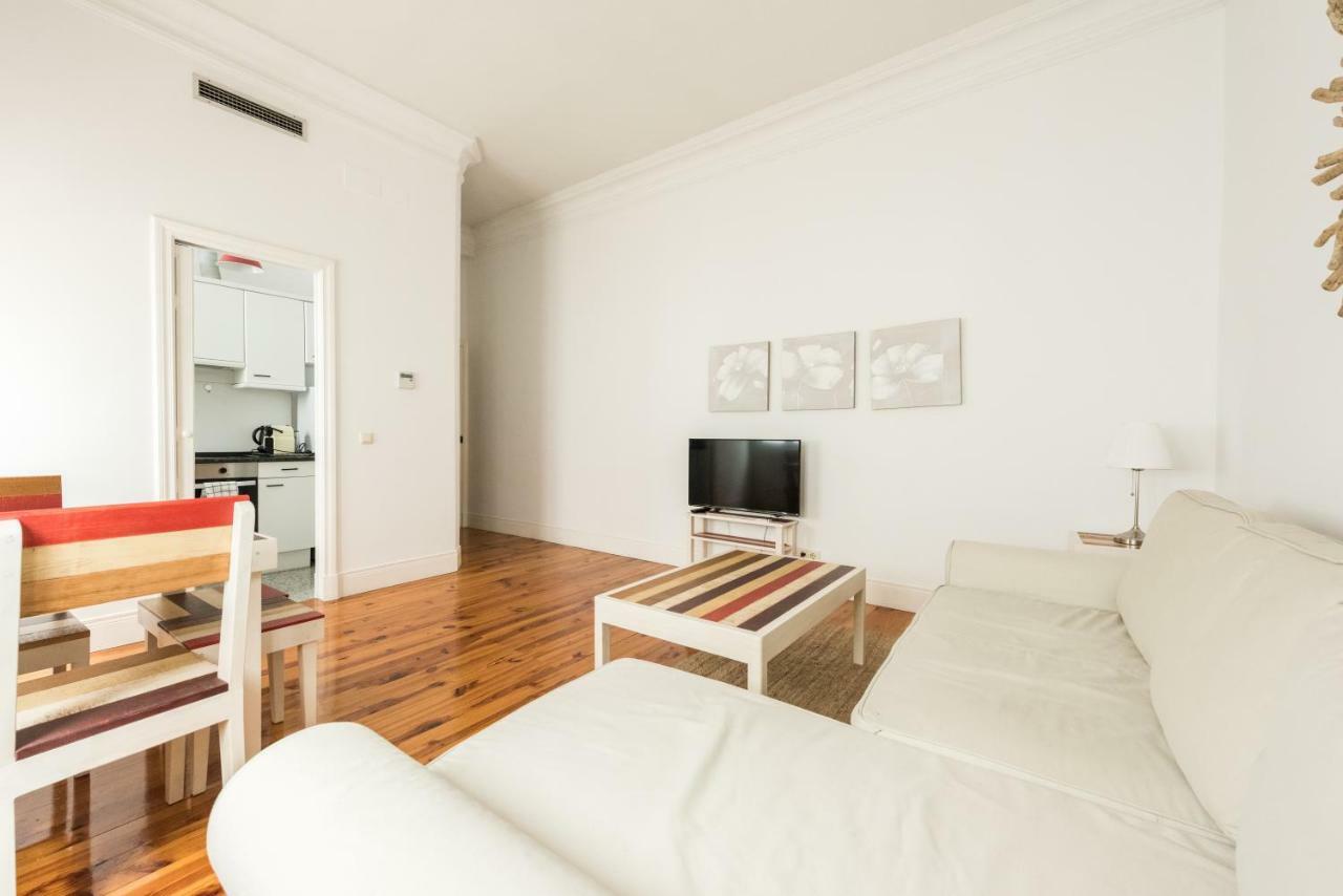 Apartamentos Alcala Madrid Exteriör bild